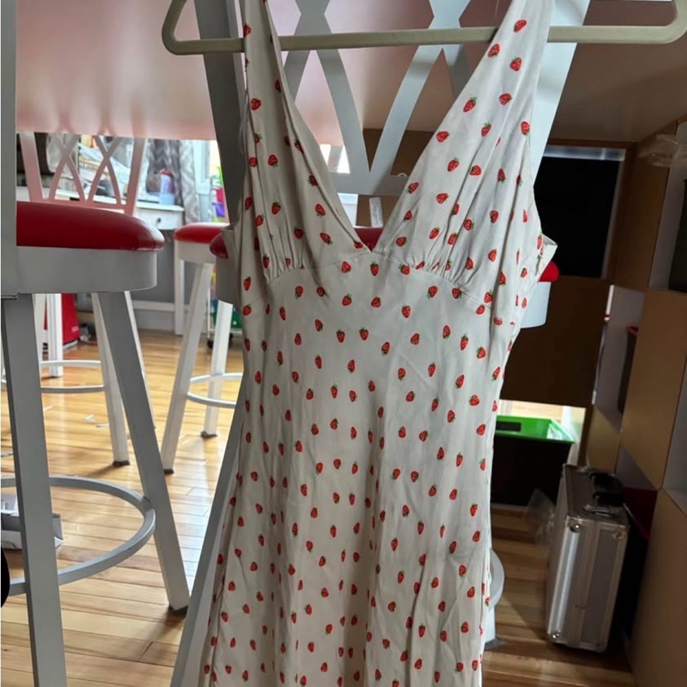 ZARA CREAM sleeveless STRAWBERRY MINI DRESS MEDIUM